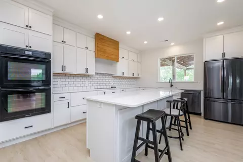 Kitchen - 6160 Audrain Road 165, Sturgeon, MO 65284 photo 3 of 7