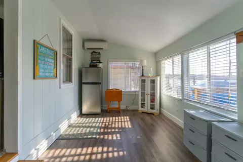 Entry Way - 425 W Shore Dr, Cairo, MO 65239 photo 1 of 2