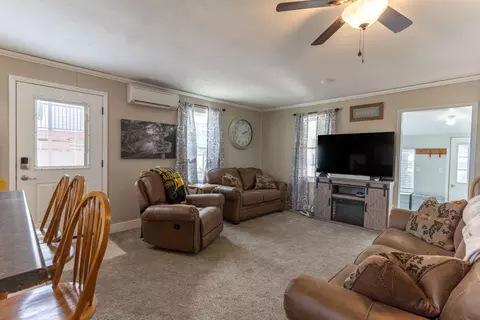 Living - 425 W Shore Dr, Cairo, MO 65239 photo 2 of 3