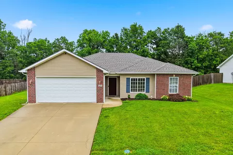 4402 Brunswick Dr, Columbia, MO 65202