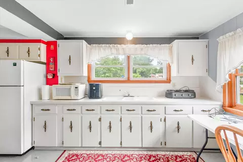 Kitchen - 101 E Reed St, Fulton, MO 65251 photo 5 of 6