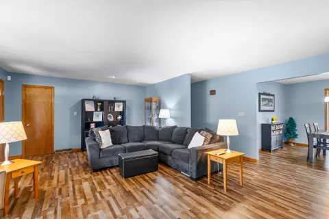 Living - 101 E Reed St, Fulton, MO 65251 photo 3 of 4
