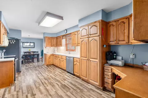 Kitchen - 101 E Reed St, Fulton, MO 65251 photo 3 of 6