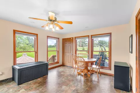 Entry Way - 101 E Reed St, Fulton, MO 65251 photo 1 of 4