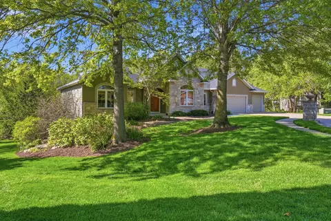 4702 Garden Brook Ct, Columbia, MO 65203