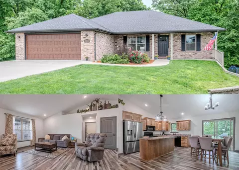 400 Zachary Ct, Holts Summit, MO 65043