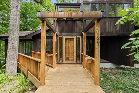1424 Bradford Dr, Columbia, MO 65203