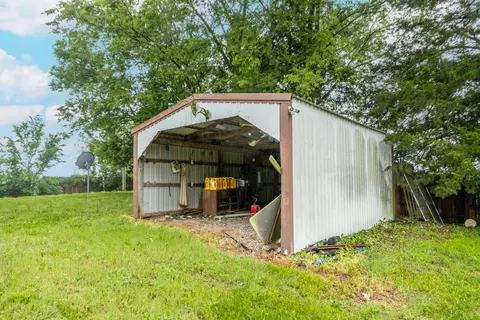 Exterior - 37872 230th Rd, Marshall, MO 65340 photo 10 of 13