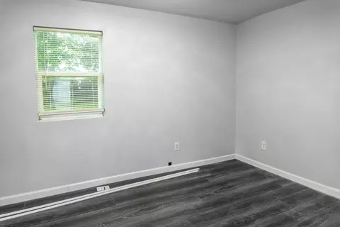 Bedroom - 37872 230th Rd, Marshall, MO 65340 photo 1 of 4