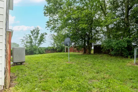 Exterior - 37872 230th Rd, Marshall, MO 65340 photo 11 of 13