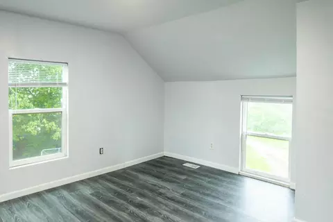 Bedroom - 37872 230th Rd, Marshall, MO 65340 photo 3 of 4
