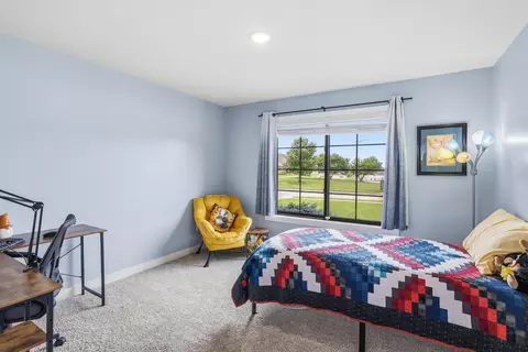 Bedroom - 625 Black Wolf Lp Lp, Columbia, MO 65201 photo 4 of 7