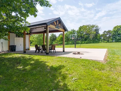 Exterior - 5701 E Flintstone Ln, Ashland, MO 65010 photo 14 of 23