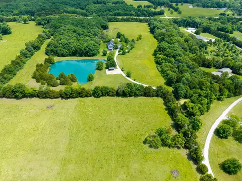 View/Area - 5701 E Flintstone Ln, Ashland, MO 65010 photo 9 of 10