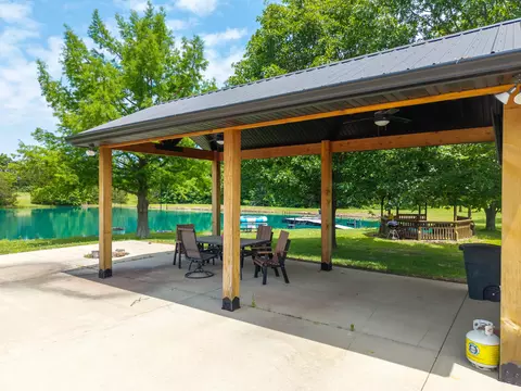 Exterior - 5701 E Flintstone Ln, Ashland, MO 65010 photo 13 of 23