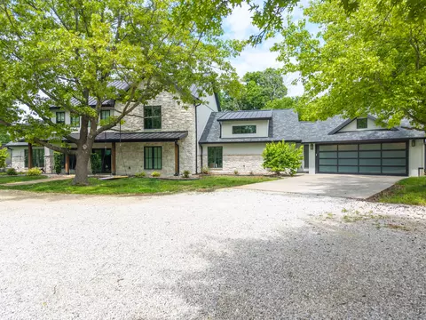 Exterior - 5701 E Flintstone Ln, Ashland, MO 65010 photo 2 of 23