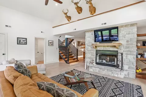 Living - 5701 E Flintstone Ln, Ashland, MO 65010 photo 2 of 2
