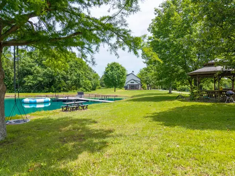 Exterior - 5701 E Flintstone Ln, Ashland, MO 65010 photo 10 of 23
