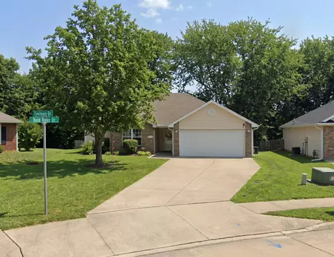 4710 Fenimore Dr, Columbia, MO 65202
