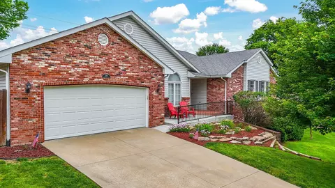 2205 Hillshire Ct, Columbia, MO 65203