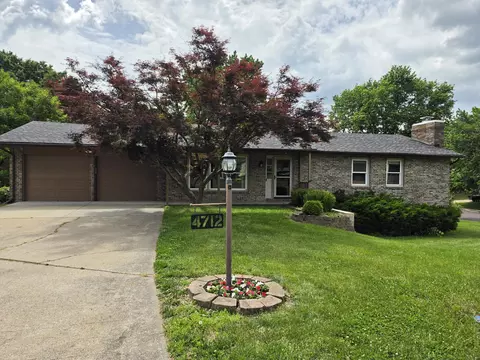 4712 W Georgetown Dr, Columbia, MO 65203