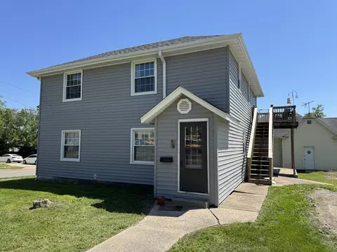 415 N 8th St, Columbia, MO 65201