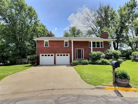 1133 Eastview Ct, Boonville, MO 65233