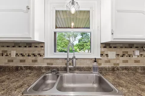 204 Walnut St, Ashland, MO 65010 photo 9