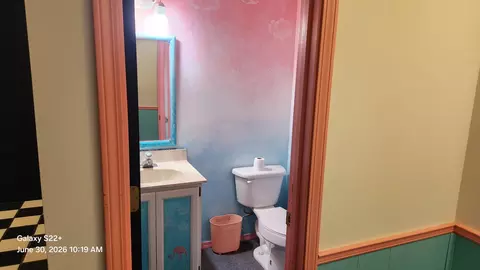 Bath - 506 Arbor Dr, Columbia, MO 65201 photo 5 of 5