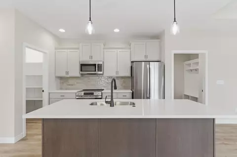 Kitchen - 15255 Amendment Rd, Ashland, MO 65010 photo 1 of 2