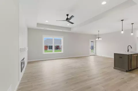 Living - 15255 Amendment Rd, Ashland, MO 65010 photo 3 of 3