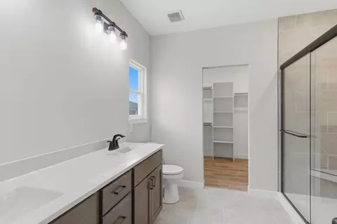 Bath - 15255 Amendment Rd, Ashland, MO 65010 photo 1 of 3