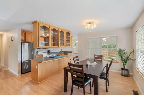 Dining - 412 W Champain St, Eldon, MO 65026 photo 1 of 2