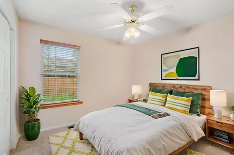 Bedroom - 412 W Champain St, Eldon, MO 65026 photo 2 of 7