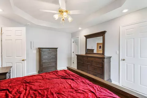 Bedroom - 412 W Champain St, Eldon, MO 65026 photo 7 of 7