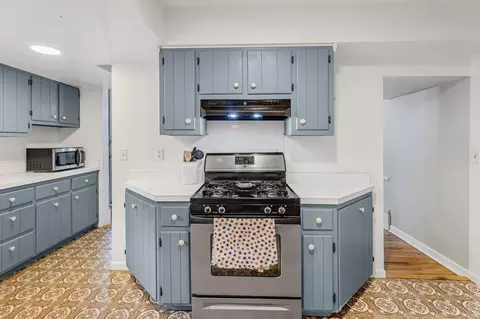Kitchen - 401 E 9th St, Fulton, MO 65251 photo 5 of 8