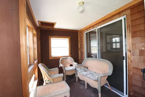 Exterior - 825 High St, Fulton, MO 65251 photo 4 of 8