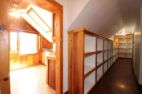 Entry Way - 825 High St, Fulton, MO 65251 photo 4 of 6