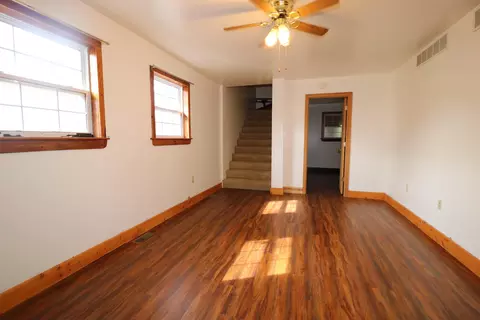 Living - 825 High St, Fulton, MO 65251 photo 2 of 6