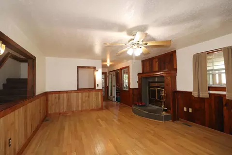 Living - 825 High St, Fulton, MO 65251 photo 4 of 6