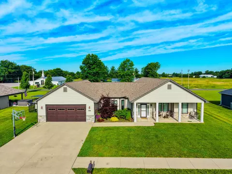 1911 Chariton Ave, Moberly, MO 65270