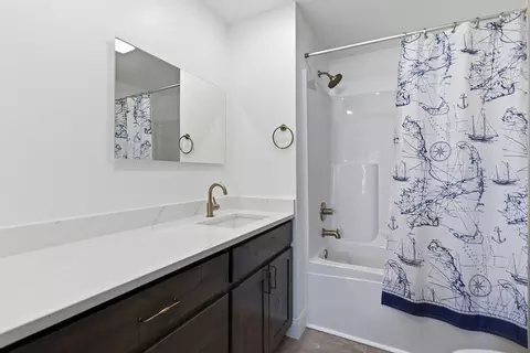 Bath - 10 Andy Ct, Clark, MO 65243 photo 1 of 2