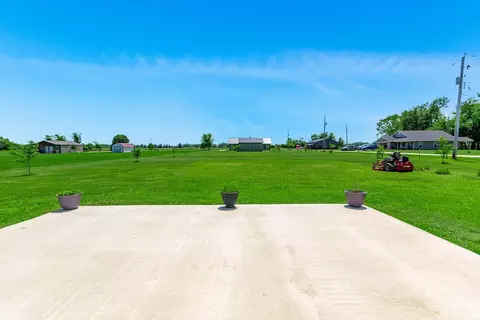 Exterior - 10 Andy Ct, Clark, MO 65243 photo 5 of 12