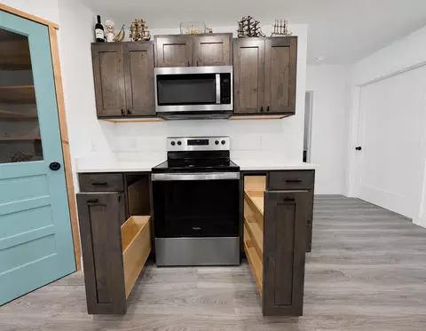Kitchen - 10 Andy Ct, Clark, MO 65243 photo 1 of 6