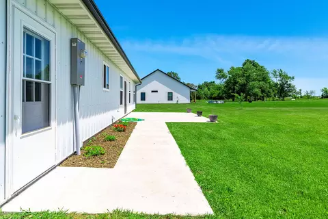 Exterior - 10 Andy Ct, Clark, MO 65243 photo 8 of 12