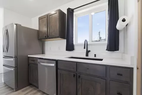 Kitchen - 10 Andy Ct, Clark, MO 65243 photo 6 of 6