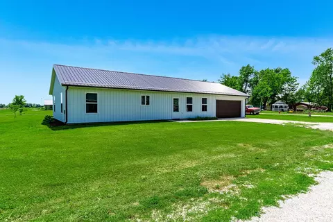 Exterior - 10 Andy Ct, Clark, MO 65243 photo 3 of 12