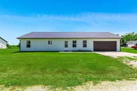 10 Andy Ct, Clark, MO 65243