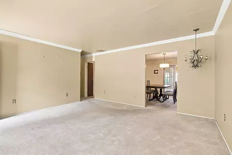 Living - 403 E Vine St, Mexico, MO 65265 photo 4 of 5