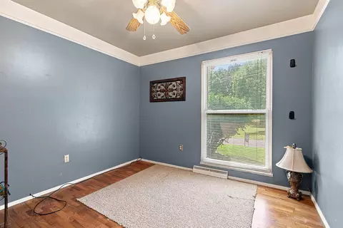 Bedroom - 403 E Vine St, Mexico, MO 65265 photo 1 of 4
